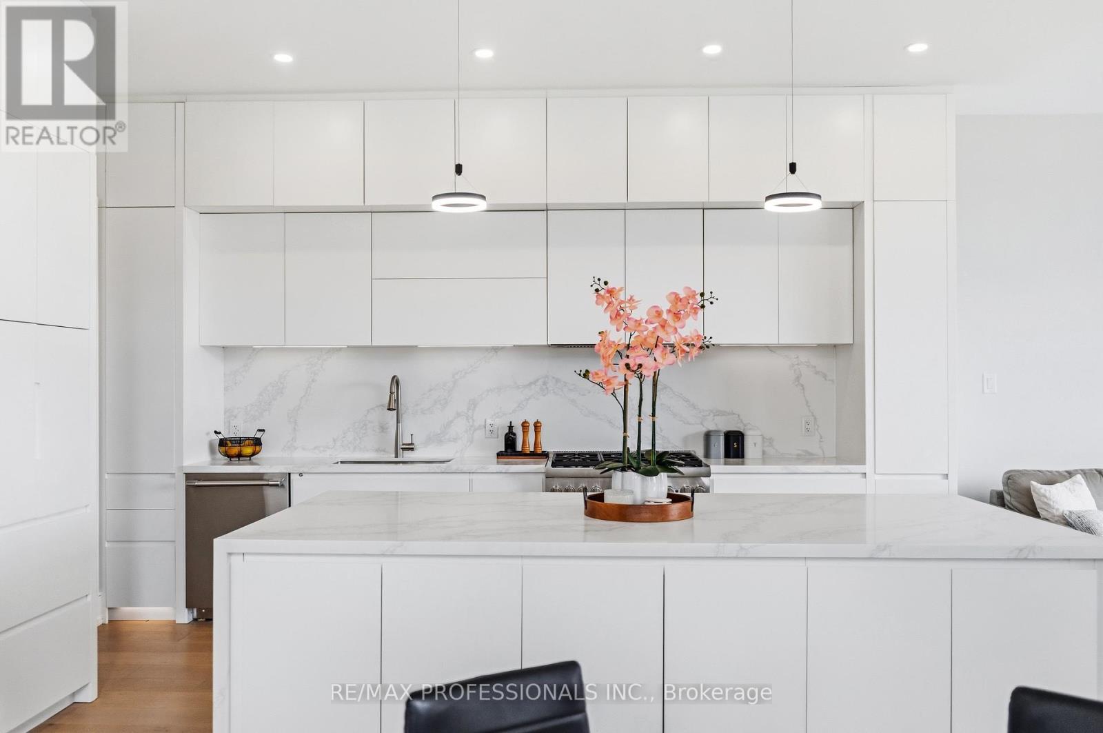 2206 Utley Road, Mississauga, Ontario  L5J 1X1 - Photo 15 - W13022916