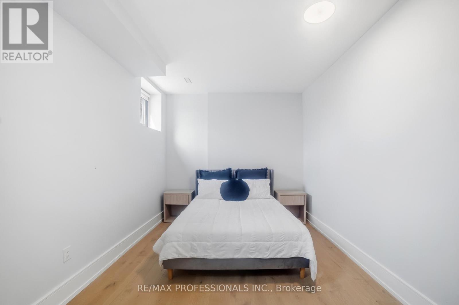 2206 Utley Road, Mississauga, Ontario  L5J 1X1 - Photo 45 - W13022916