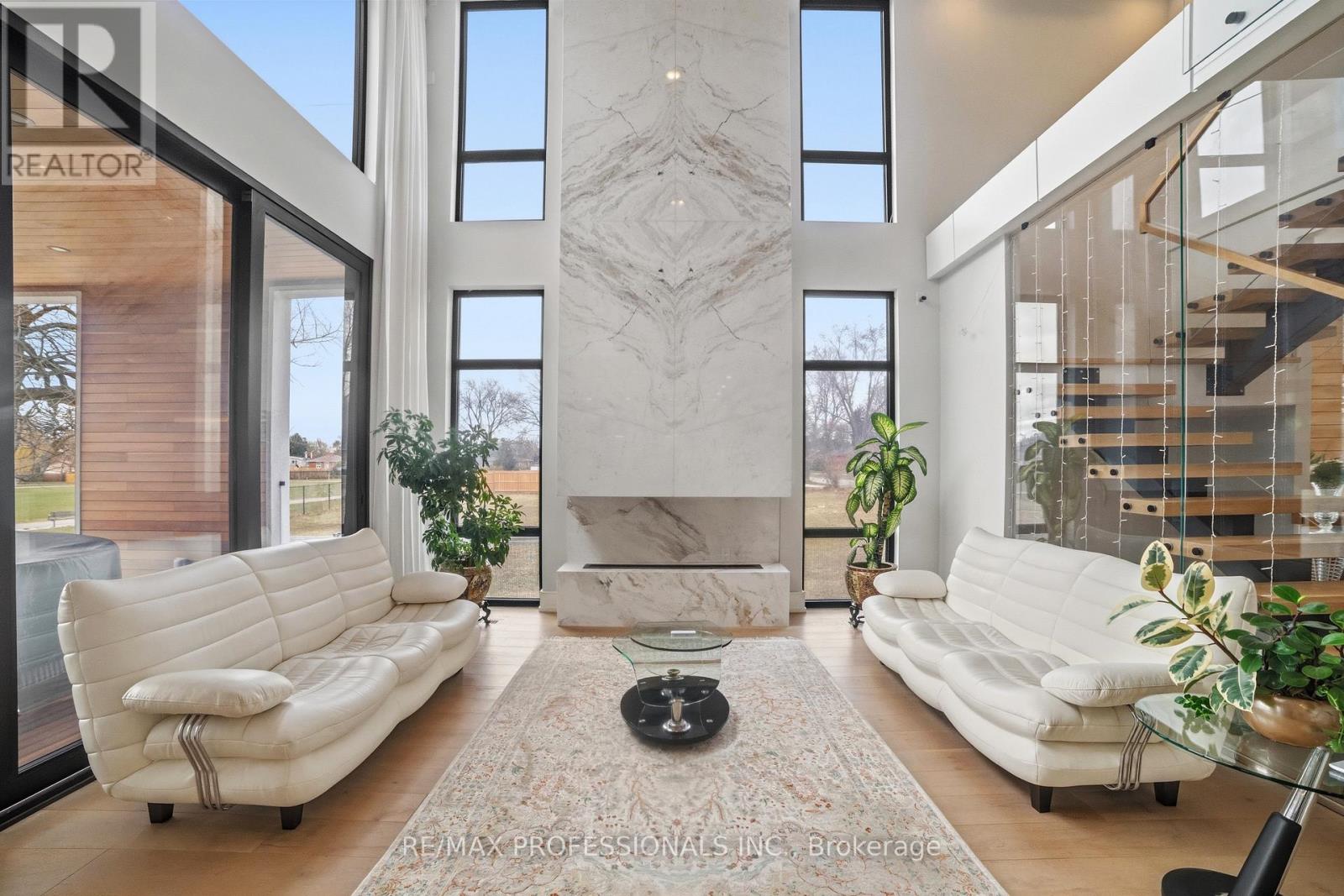 2206 Utley Road, Mississauga, Ontario  L5J 1X1 - Photo 7 - W13022916