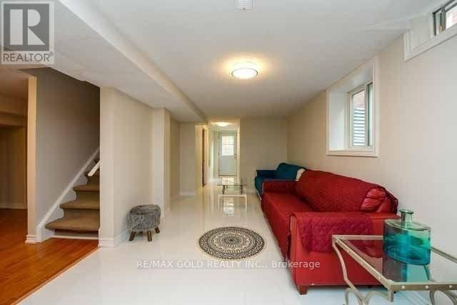 198 Harrowsmith Drive, Mississauga, Ontario  L5R 1R9 - Photo 20 - W13022932