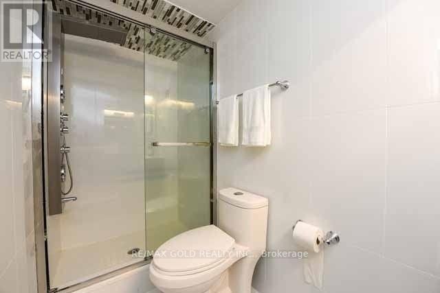 198 Harrowsmith Drive, Mississauga, Ontario  L5R 1R9 - Photo 8 - W13022932