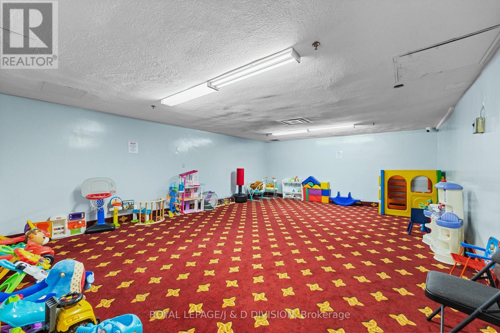 221b - 364 The East Mall, Toronto, Ontario  M9B 6C5 - Photo 32 - W13022946