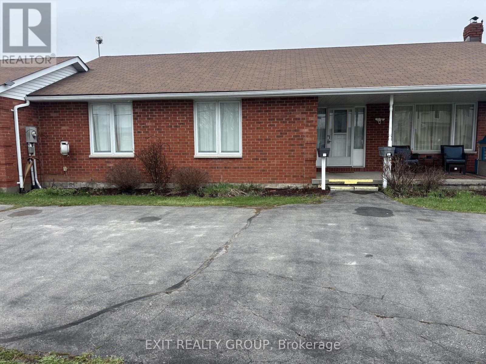 1162 County Rd 3, Prince Edward County, Ontario  K8N 4Z1 - Photo 2 - X12998226