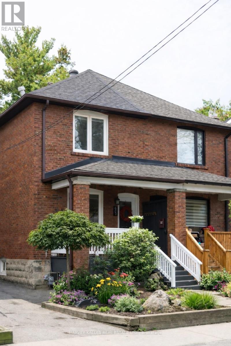 683 Hillsdale Avenue E, Toronto, Ontario  M4S 1V4 - Photo 2 - C13020164