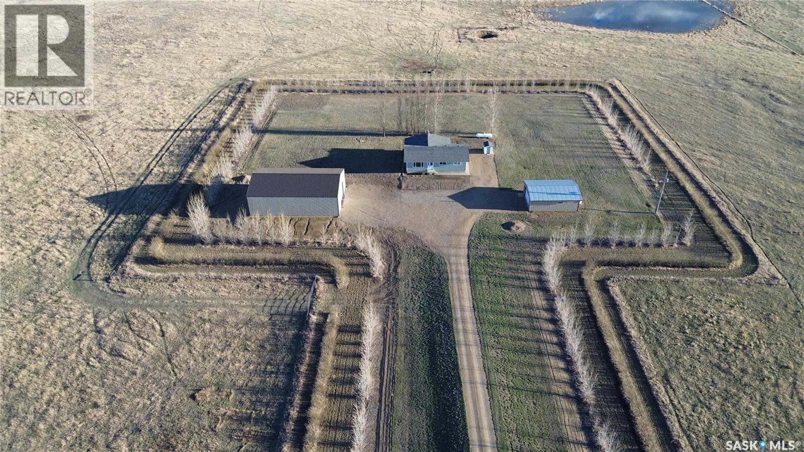 Viker Acres, Saskatchewan Landing Rm No.167, Saskatchewan  S0N 2P0 - Photo 2 - SK030563