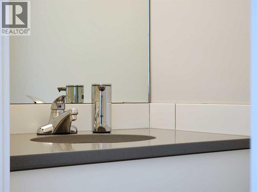 2, 69 Aquitania Circle W, Lethbridge, Alberta  T1J 5M5 - Photo 6 - A2290324