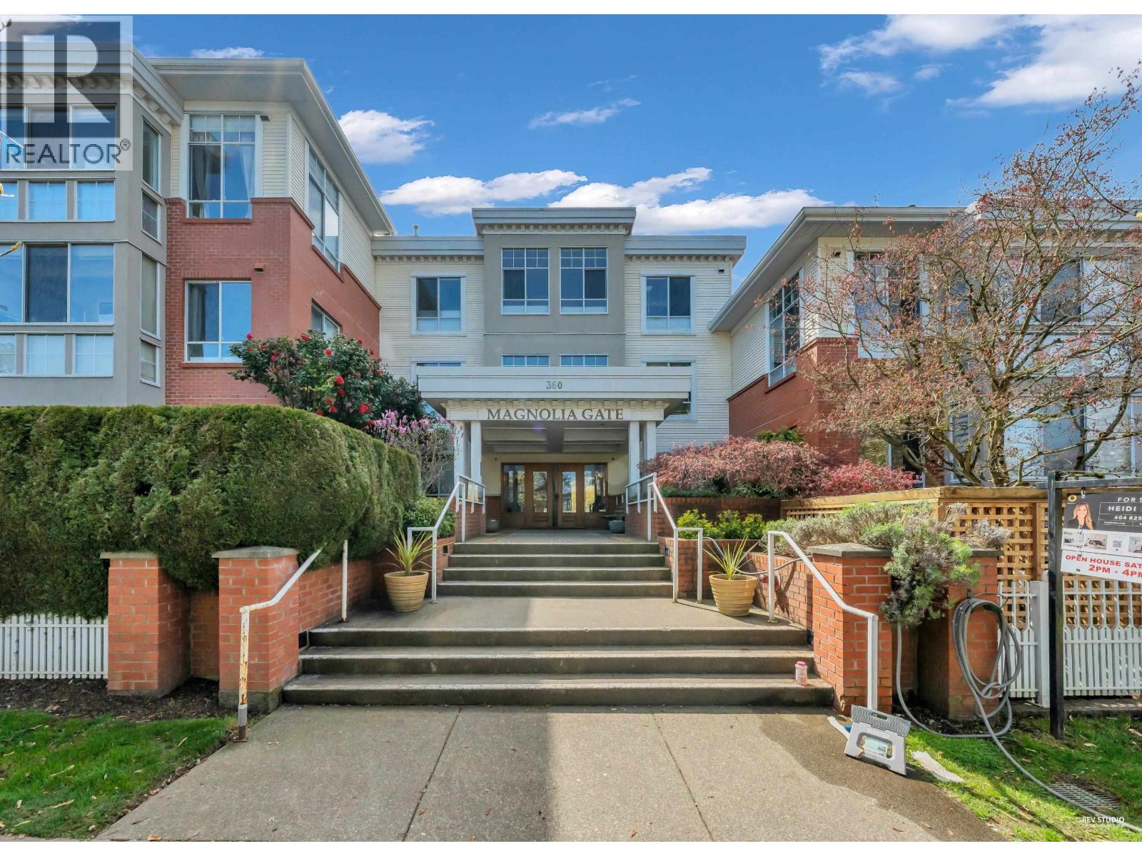 321 360 E 36TH AVENUE, Vancouver, British Columbia