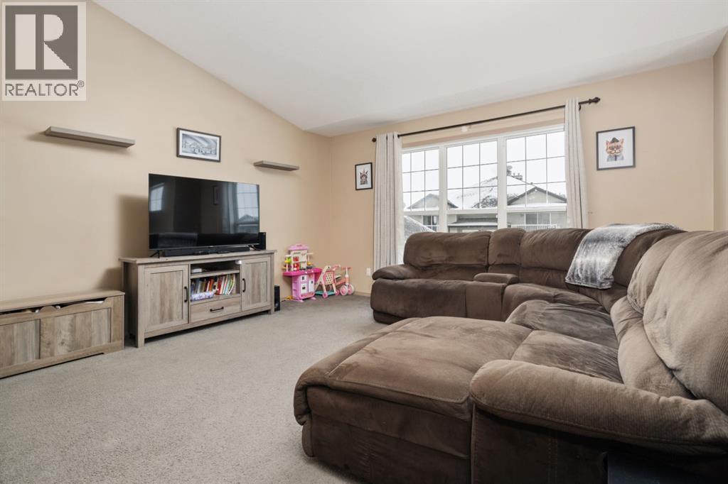 23, 5302 47 Street, Camrose, Alberta  T4V 1K6 - Photo 2 - A2302805