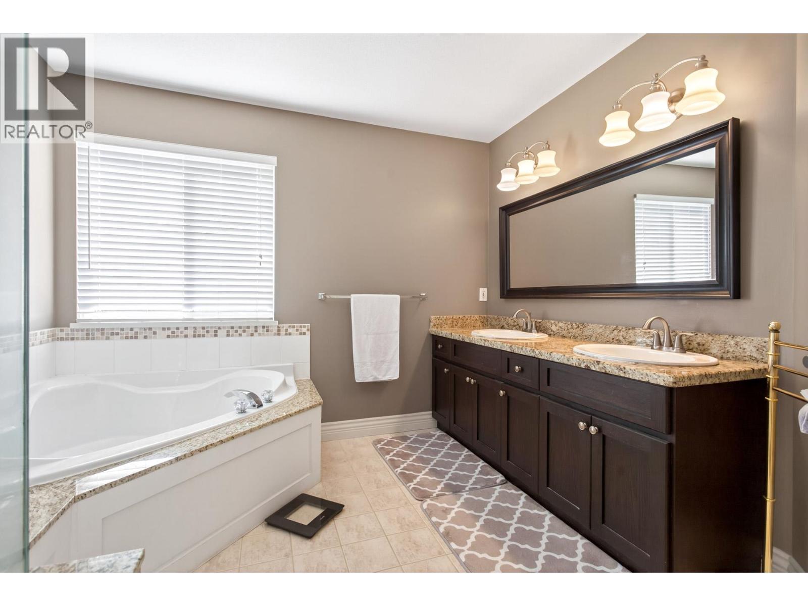 1671 Mallard Court, Coquitlam, British Columbia  V3E 3C7 - Photo 24 - R3113358