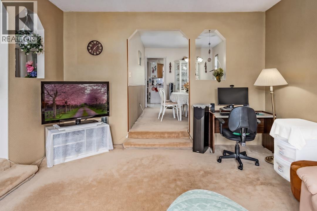 1304 Hornby Street, Coquitlam, British Columbia  V3E 1V4 - Photo 6 - R3113552