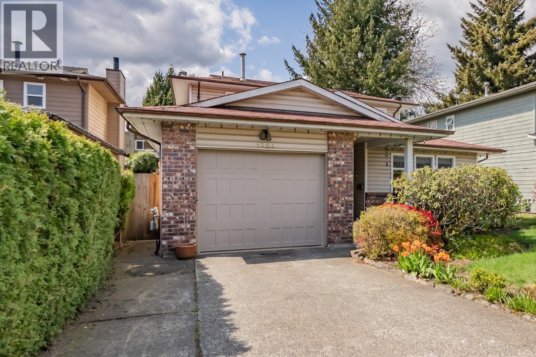 1304 Hornby Street, Coquitlam, British Columbia  V3E 1V4 - Photo 2 - R3113552