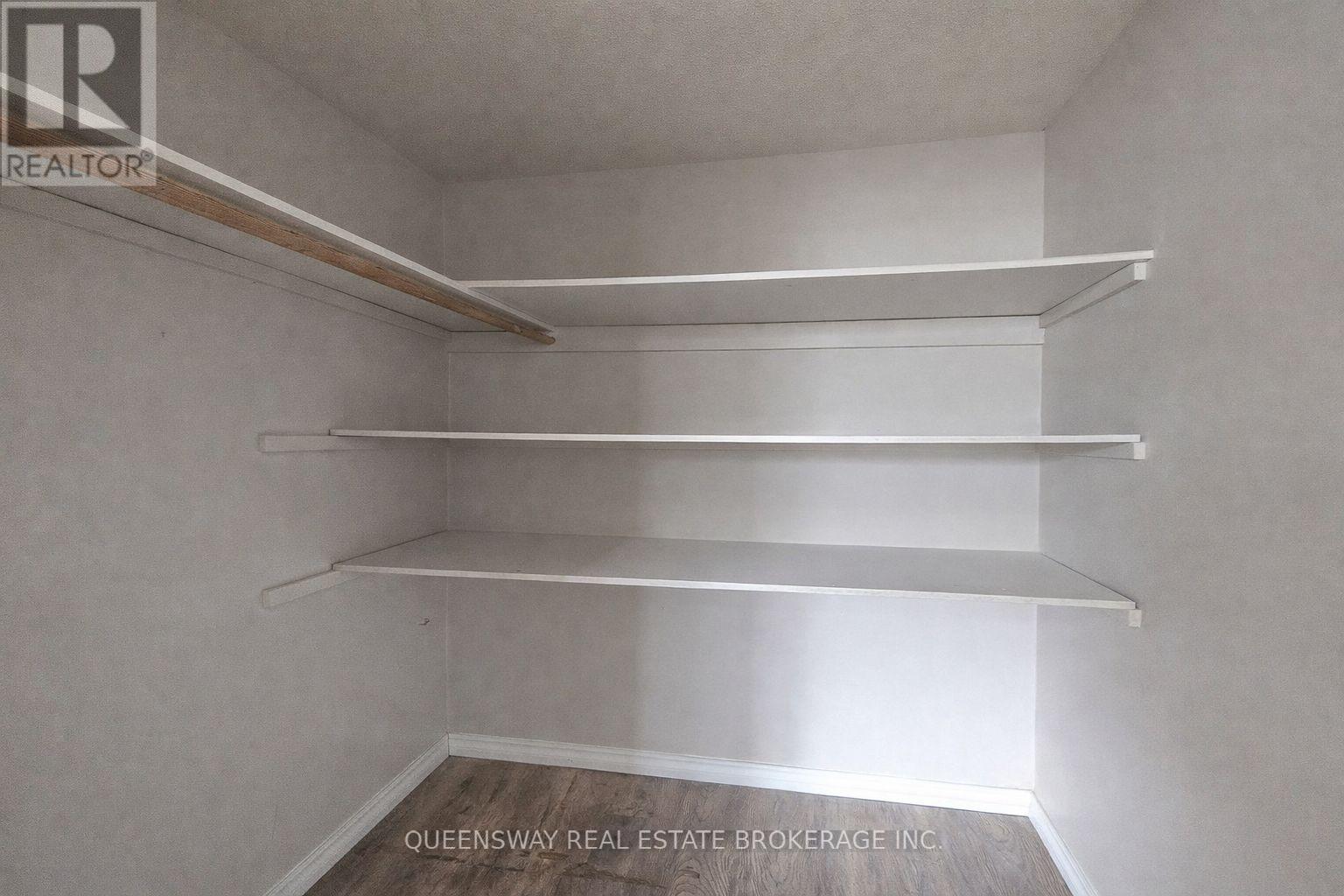 9 - 633 Barber Avenue, North Perth, Ontario  N4W 1S4 - Photo 10 - X12942294