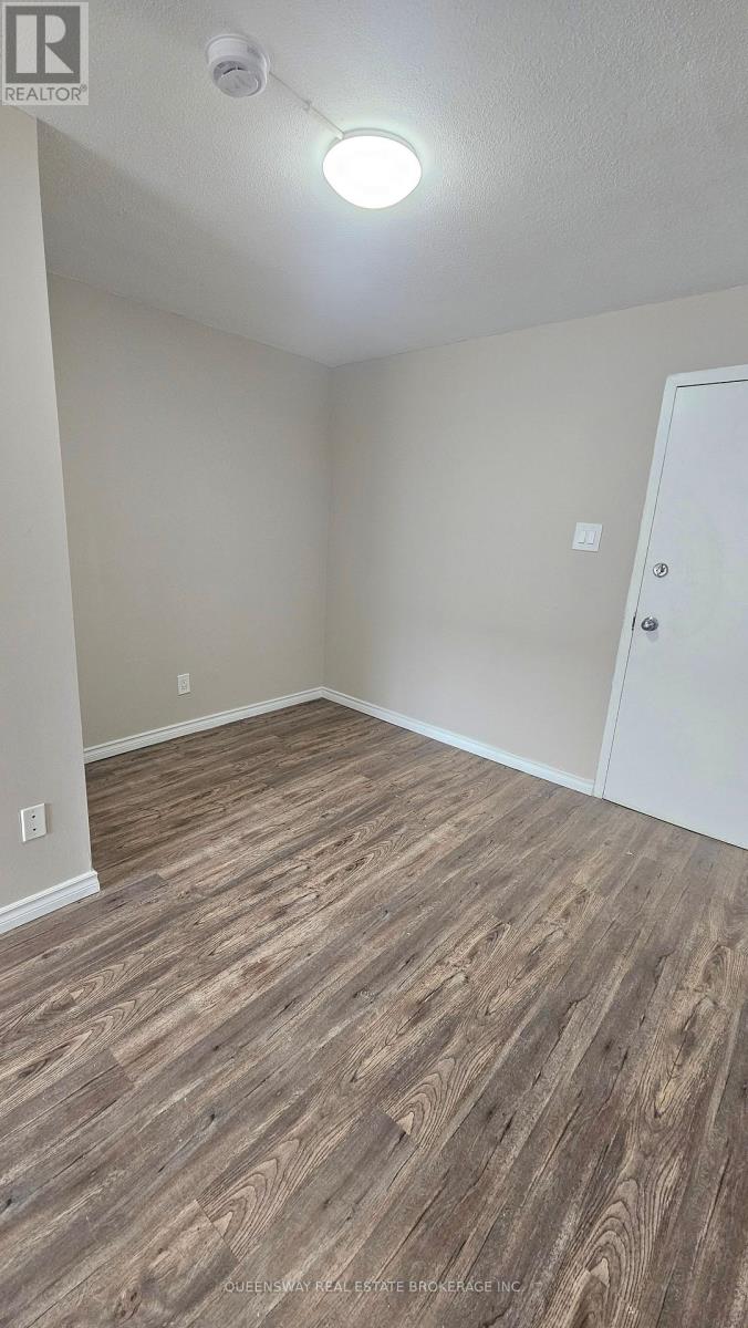 9 - 633 Barber Avenue, North Perth, Ontario  N4W 1S4 - Photo 4 - X12942294