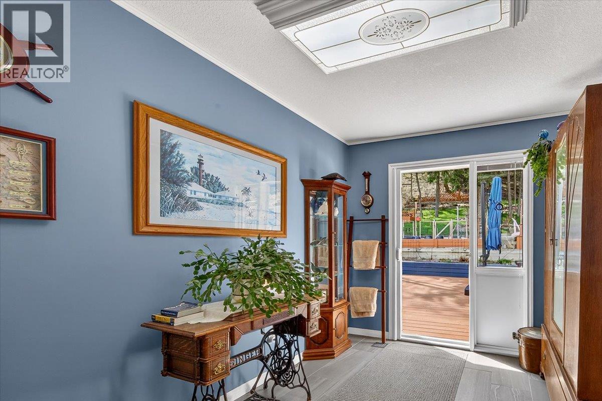 1706 15th Avenue, Invermere, British Columbia  V0A 1K0 - Photo 38 - 10384123