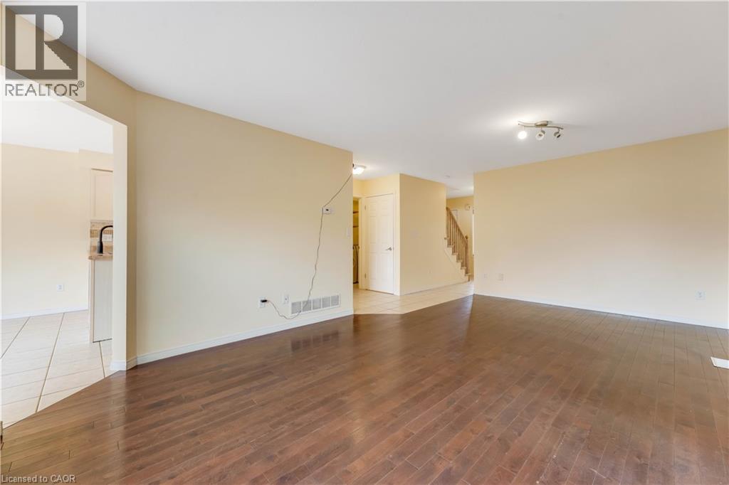 76 Templewood Drive, Kitchener, Ontario  N2R 1X3 - Photo 9 - 40817440