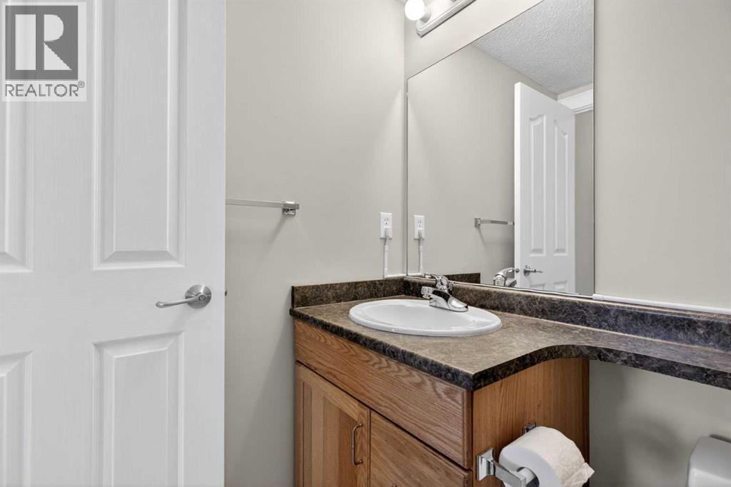 302, 400 1 Avenue SE, Diamond Valley, Alberta  T0L 0H0 - Photo 14 - A2286296