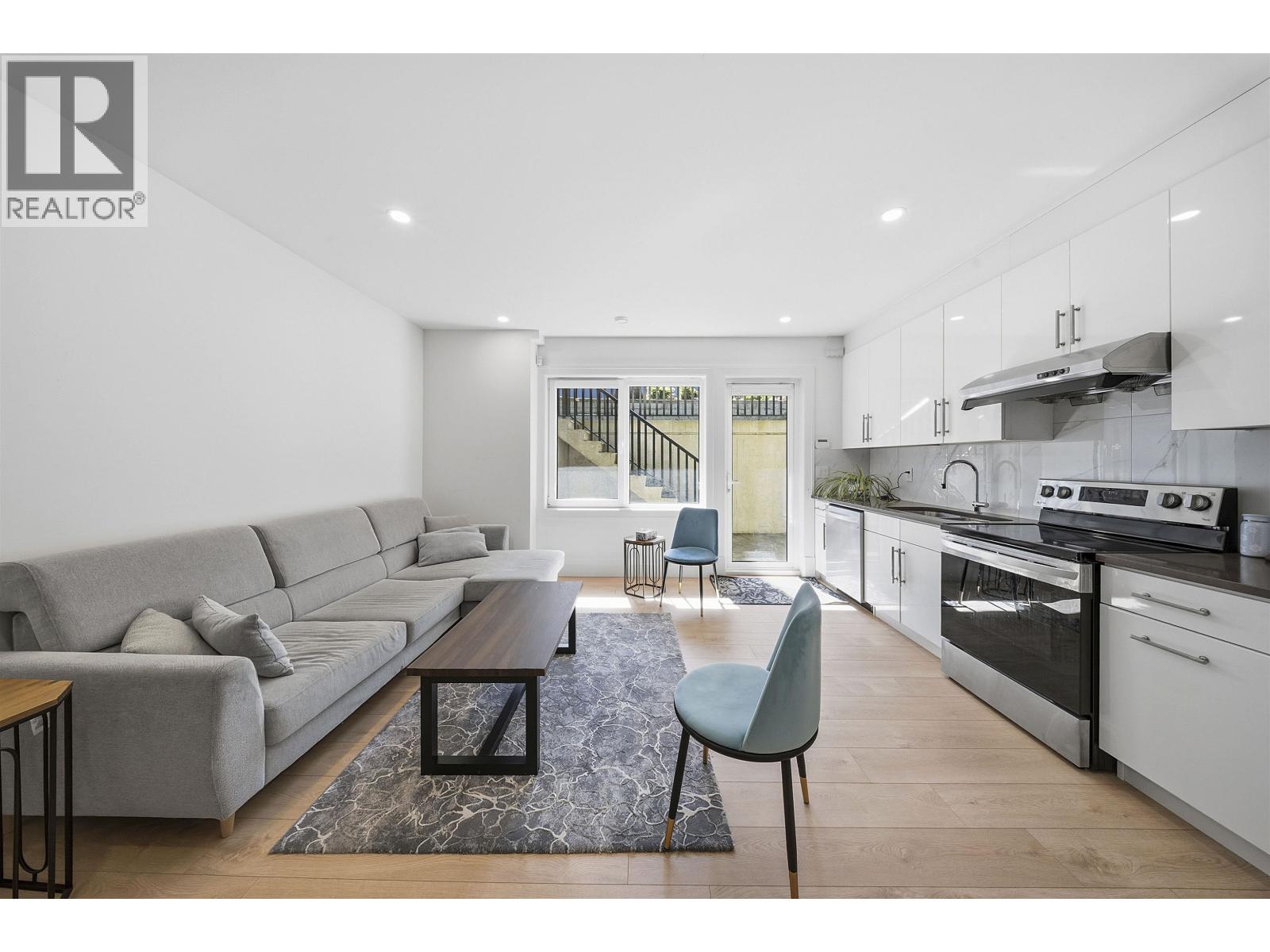 7415 Lambeth Drive, Burnaby, British Columbia  V5E 4B4 - Photo 34 - R3113437