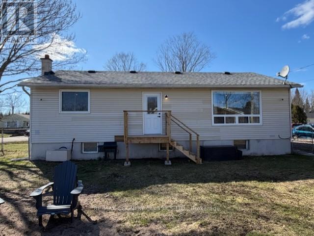 31 Sprucedale Street, Highlands East, Ontario  K0L 1M0 - Photo 4 - X13022978