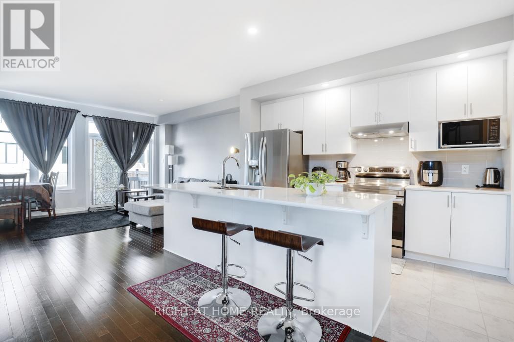 895 Antonio Farley Street, Ottawa, Ontario  K1K 2Z1 - Photo 7 - X13022960