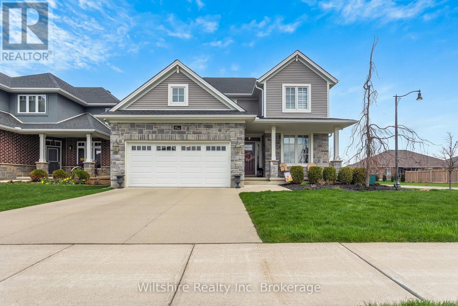 1 Honey Bend, St. Thomas, Ontario  N5P 3S6 - Photo 3 - X13022952