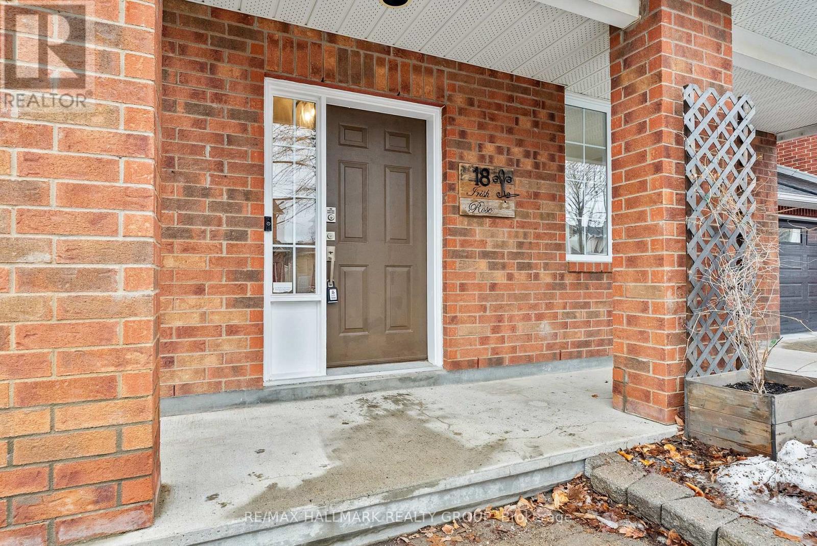 18 Irish Rose Crescent, Ottawa, Ontario  K2J 4T7 - Photo 4 - X12946148