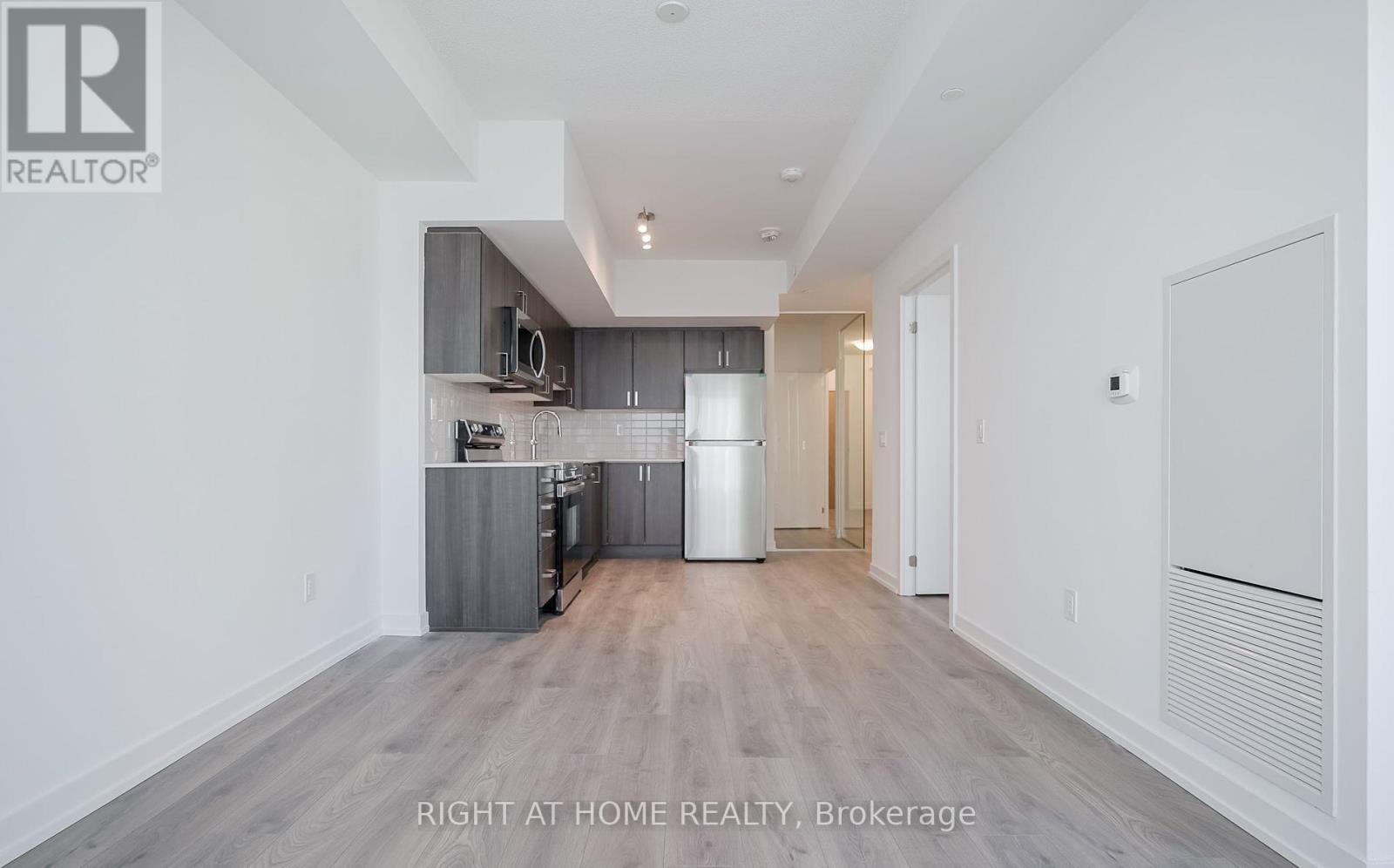 2803 - 1435 Celebration Drive, Pickering (Bay Ridges), Ontario  L1W 0C3 - Photo 10 - E13022964