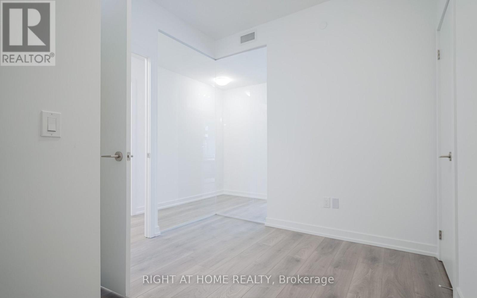 2803 - 1435 Celebration Drive, Pickering (Bay Ridges), Ontario  L1W 0C3 - Photo 17 - E13022964