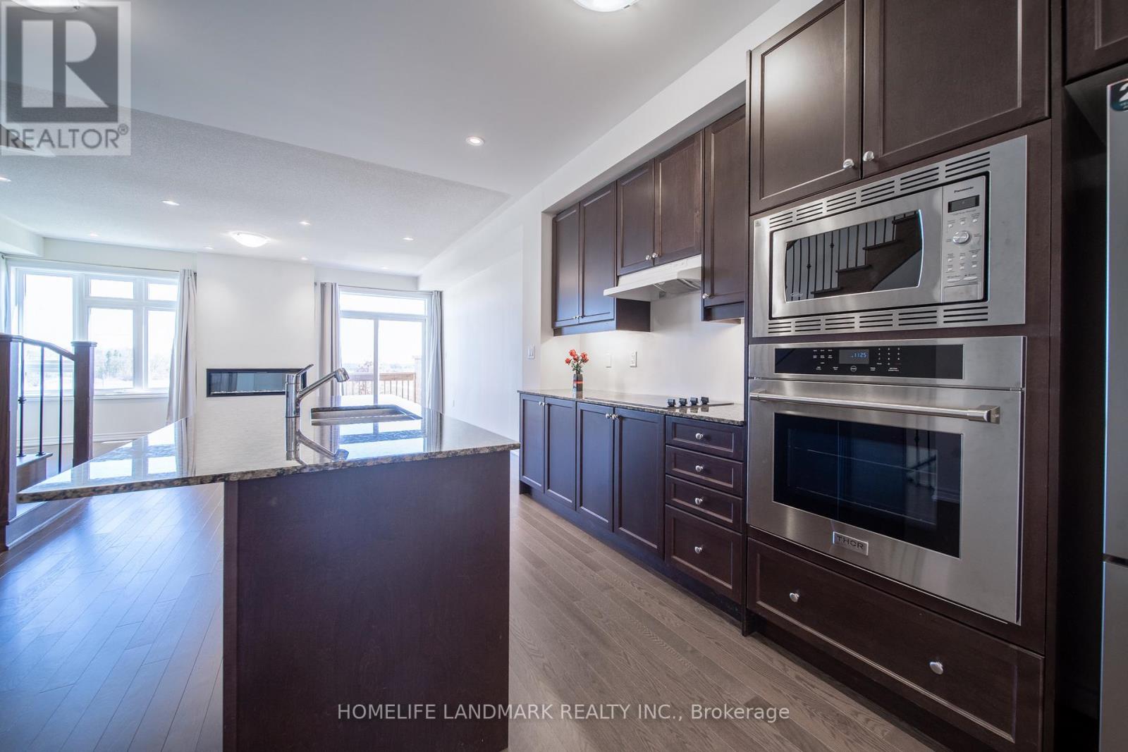 1195 Rexton Drive, Oshawa (Kedron), Ontario  L1H 0H3 - Photo 6 - E13022994