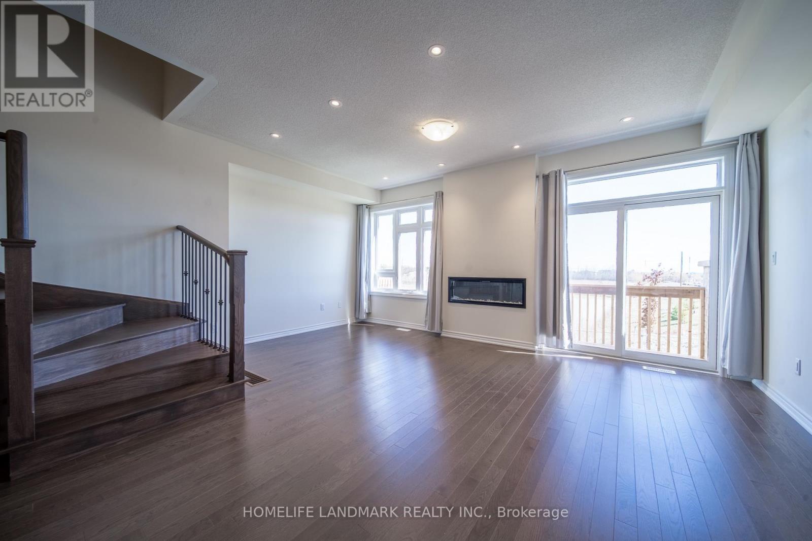 1195 Rexton Drive, Oshawa (Kedron), Ontario  L1H 0H3 - Photo 7 - E13022994