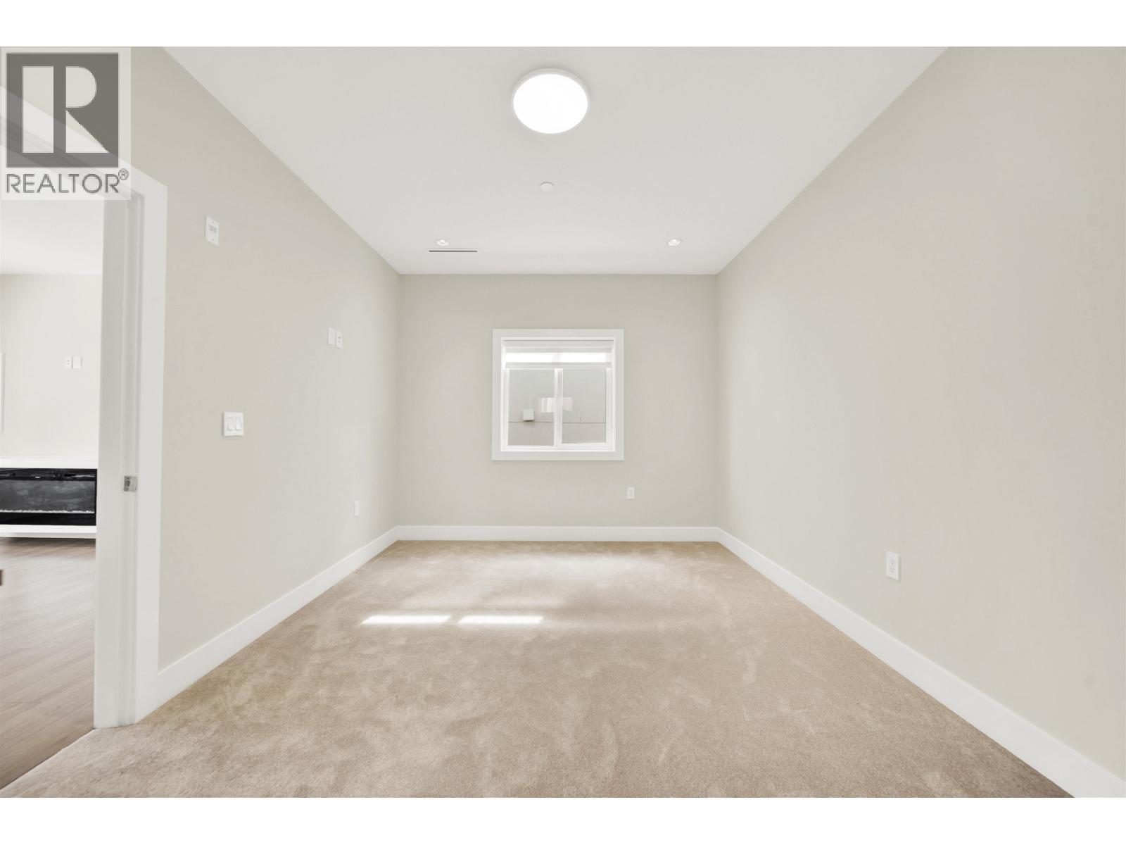 3128 Kings Avenue, Vancouver, British Columbia  V5R 4T4 - Photo 10 - R3113840