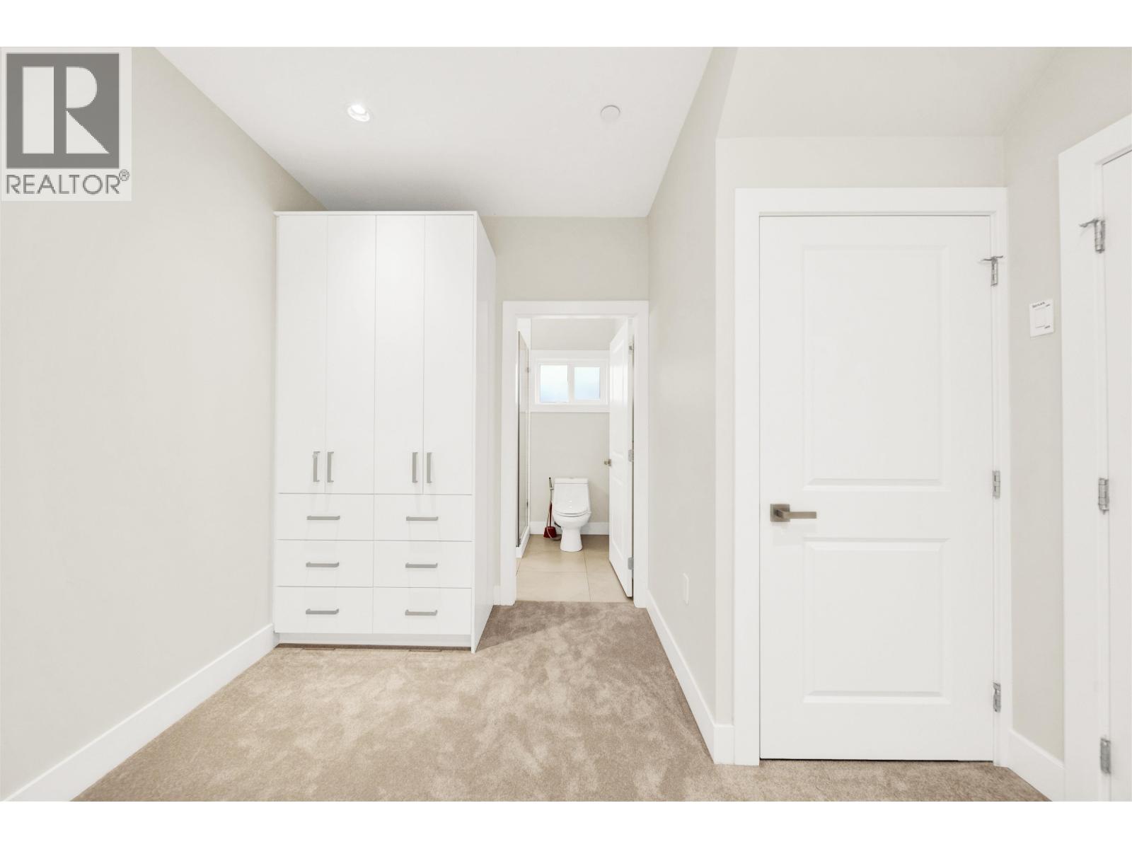 3128 Kings Avenue, Vancouver, British Columbia  V5R 4T4 - Photo 11 - R3113840