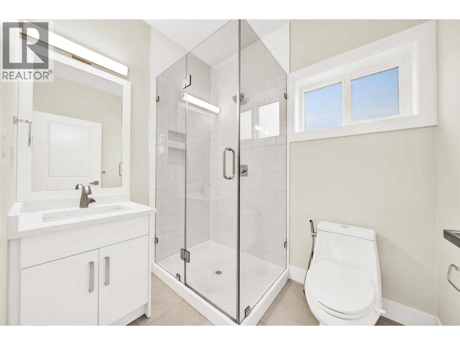 3128 Kings Avenue, Vancouver, British Columbia  V5R 4T4 - Photo 12 - R3113840