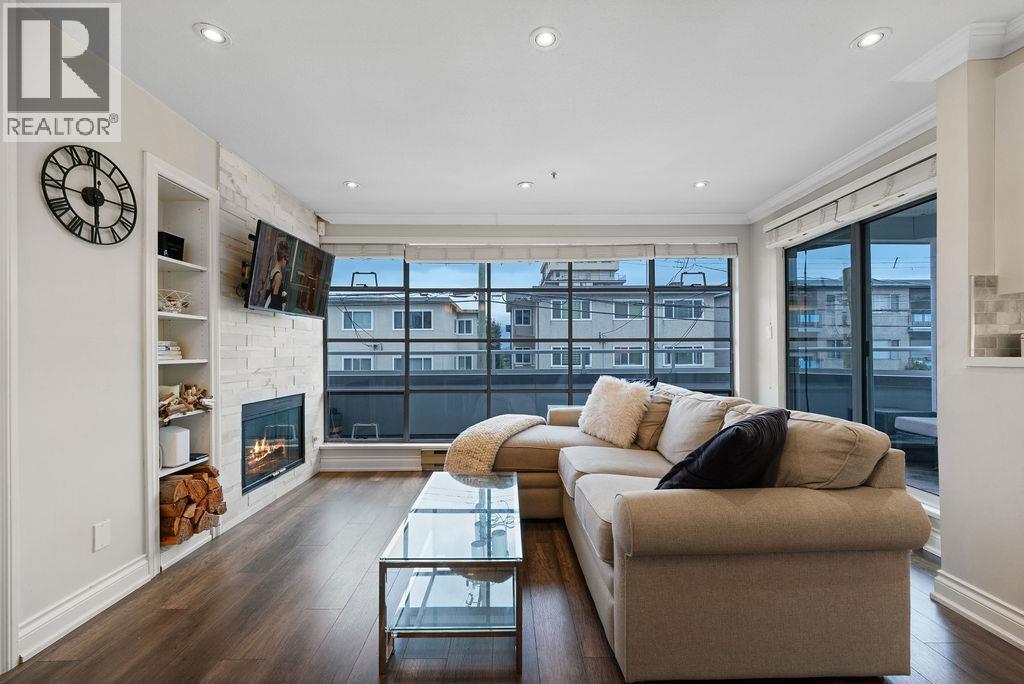 203 2287 W 3rd Avenue, Vancouver, British Columbia  V6K 1L5 - Photo 2 - R3113843