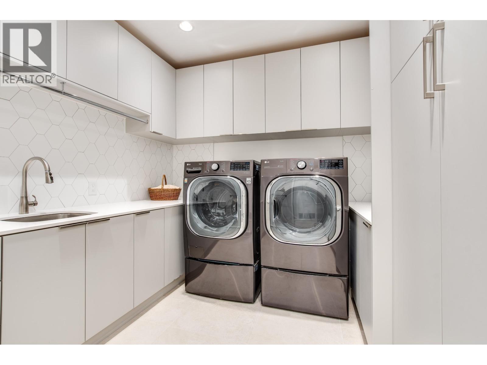 2236 Yewbrook Place, Vancouver, British Columbia  V6P 6K4 - Photo 36 - R3113850