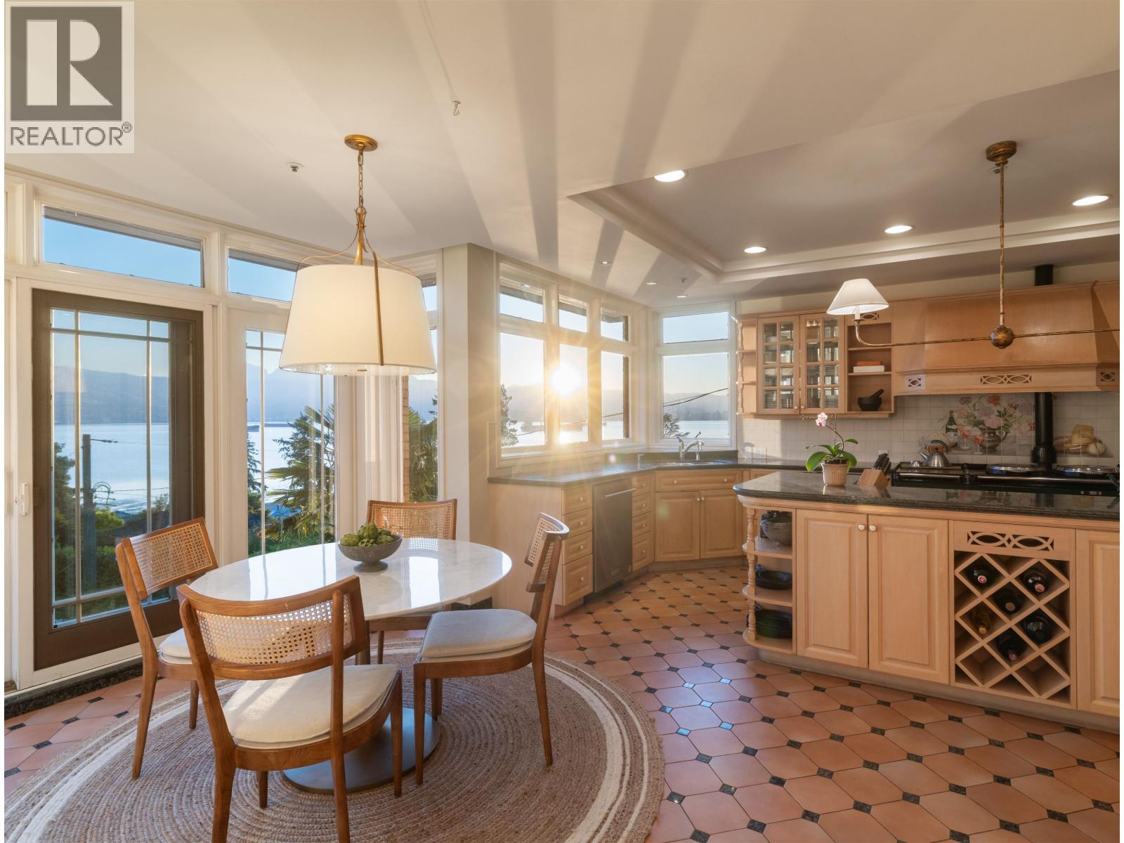 1550 Blanca Street, Vancouver, British Columbia  V6R 4S1 - Photo 13 - R3113846