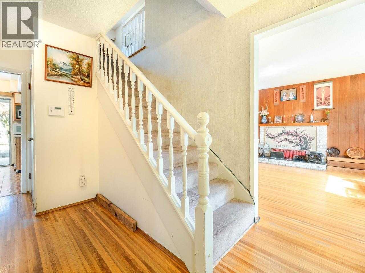 6151 Nanika Crescent, Richmond, British Columbia  V7C 2W6 - Photo 8 - R3113848