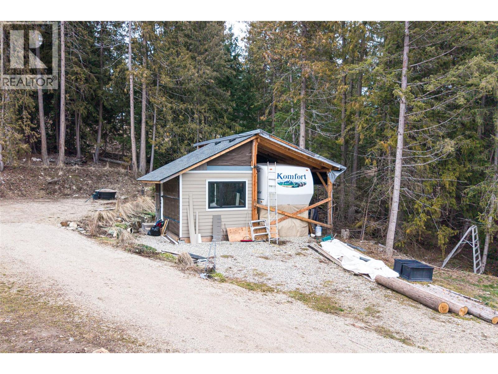 2655 Cowan Road, Sicamous, British Columbia  V0E 2V0 - Photo 8 - 10378522