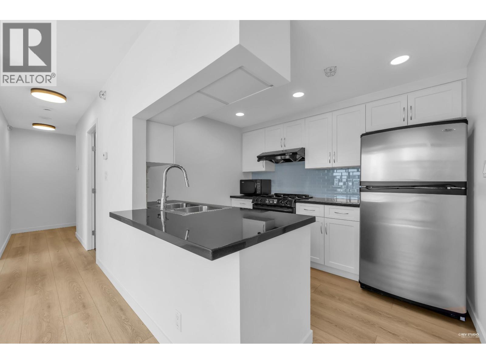 1707 1199 Marinaside Crescent, Vancouver, British Columbia  V6Z 2Y2 - Photo 10 - R3110943