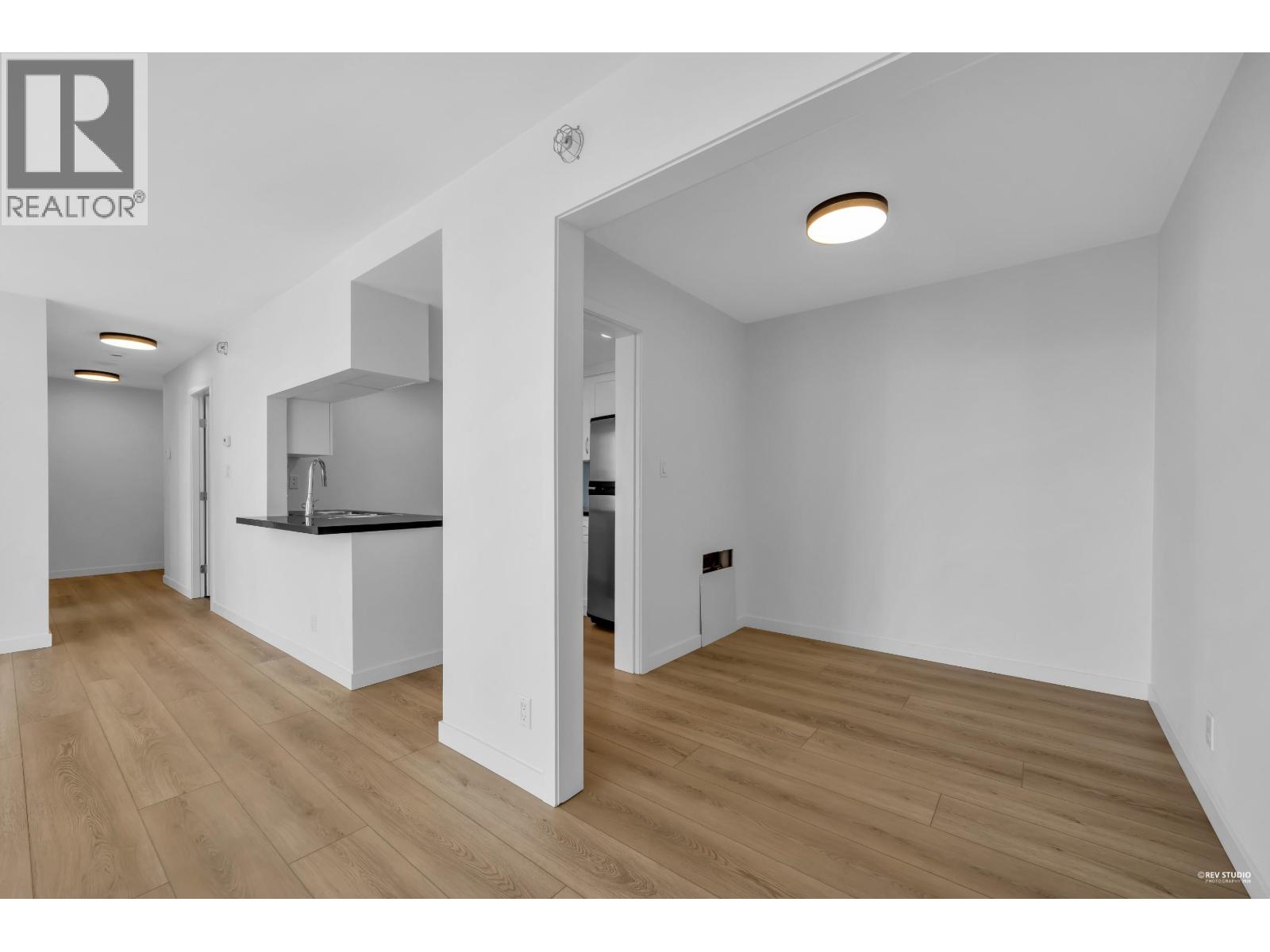 1707 1199 Marinaside Crescent, Vancouver, British Columbia  V6Z 2Y2 - Photo 9 - R3110943