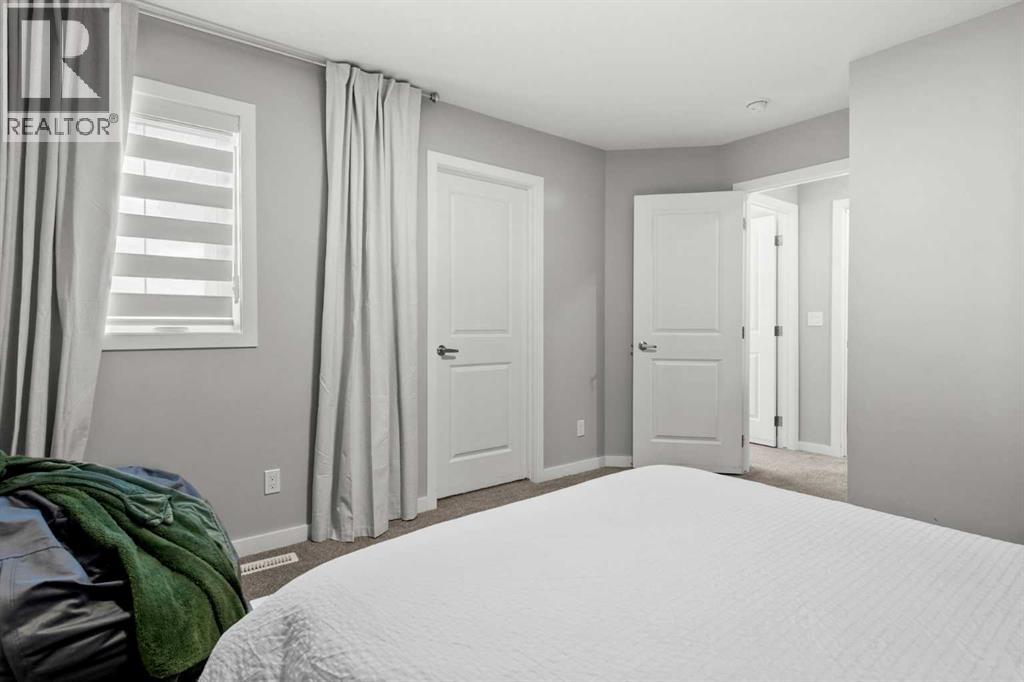 243 Silver Spruce Grove Sw, Calgary, Alberta  T2X 5M2 - Photo 28 - A2299606