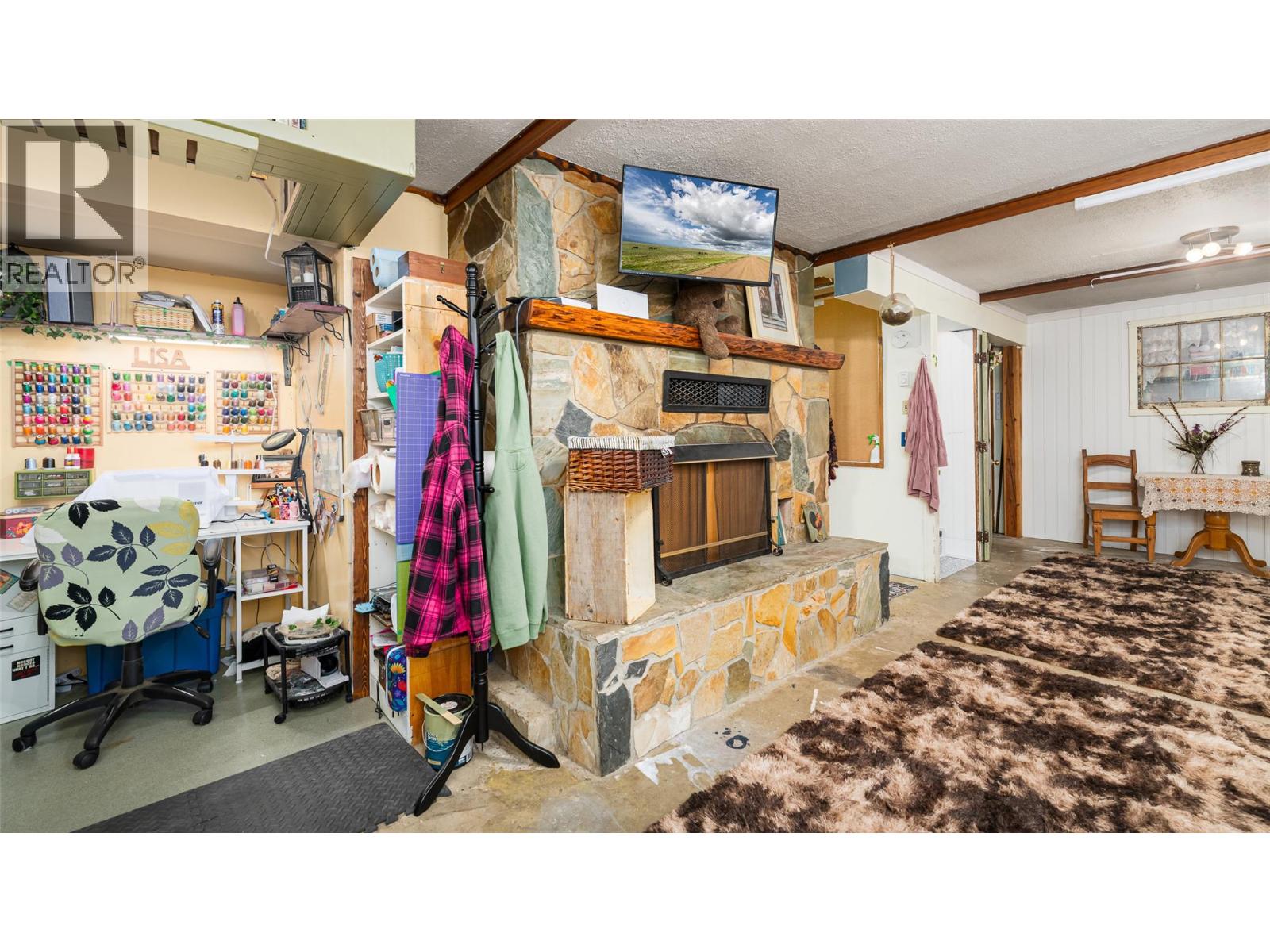 9005 3 & 95 Highway, Yahk, British Columbia  V0B 2P0 - Photo 22 - 10379140