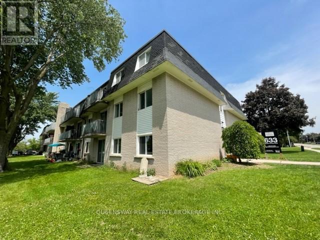 9 - 633 Barber Avenue, North Perth, Ontario  N4W 1S4 - Photo 17 - X12942294