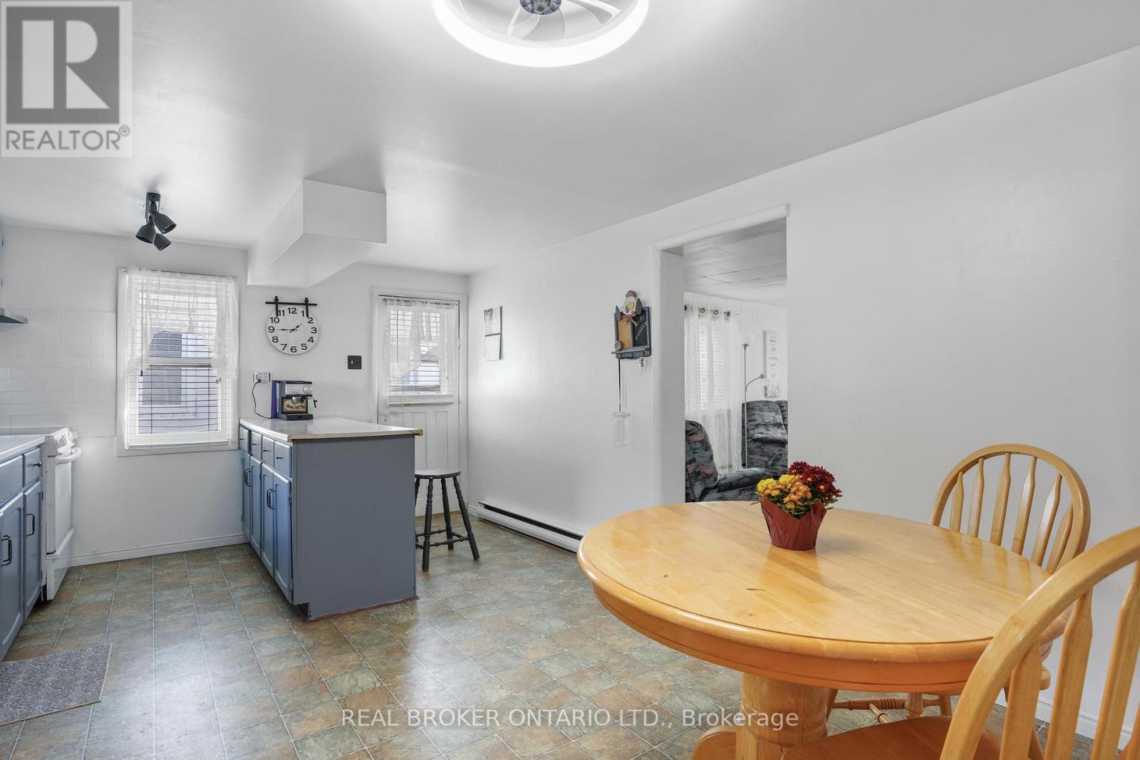 79 & 85 Bridge Street, Addington Highlands, Ontario  K0H 1L0 - Photo 8 - X13022982