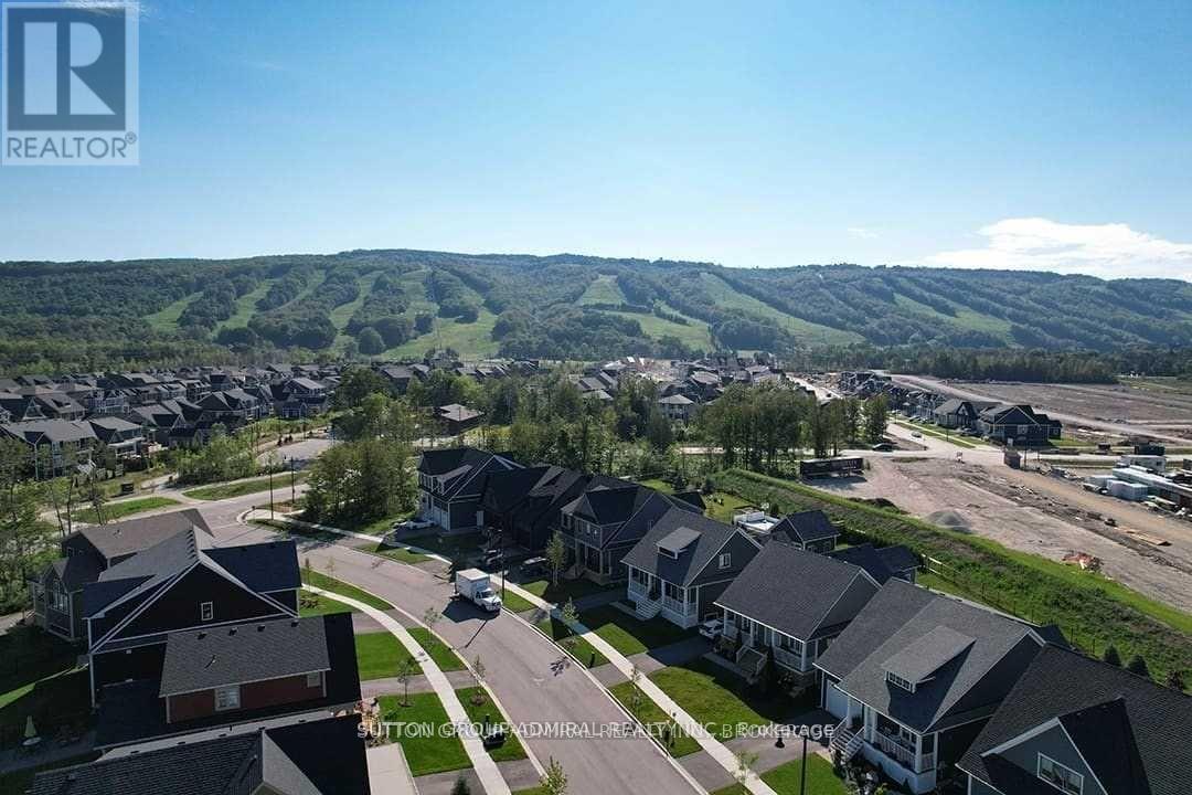 113 RED PINE STREET, Blue Mountains, Ontario