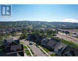 113 RED PINE STREET, Blue Mountains, Ontario