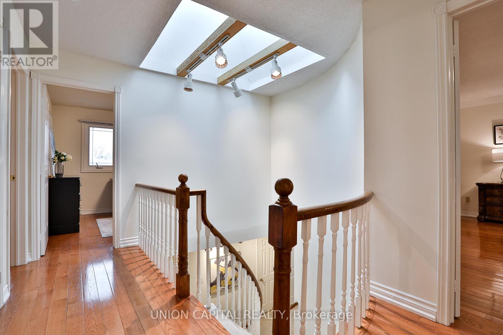 2 Mair Court, Richmond Hill, Ontario  L4C 7S1 - Photo 18 - N12944232