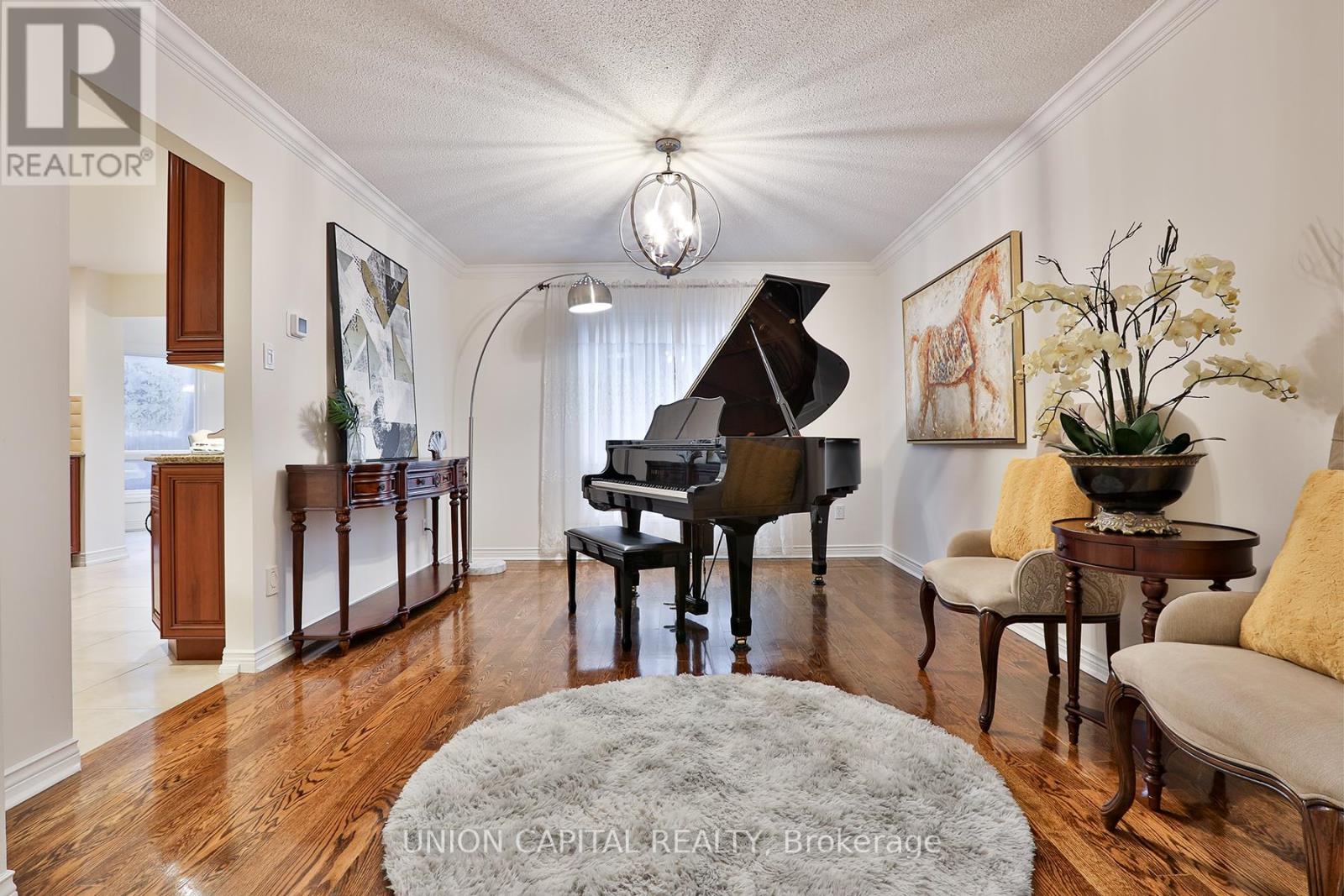 2 Mair Court, Richmond Hill, Ontario  L4C 7S1 - Photo 10 - N12944232