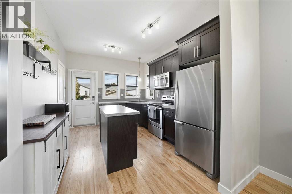 22 Mackenzie Ranch Way, Lacombe, Alberta  T4L 0A7 - Photo 8 - A2288945