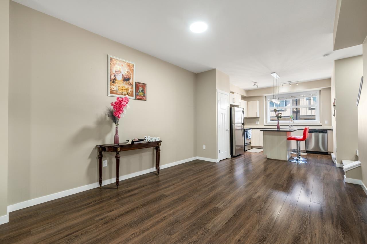 81 6123 138 Street, Surrey, British Columbia  V3X 1E8 - Photo 3 - R3113270