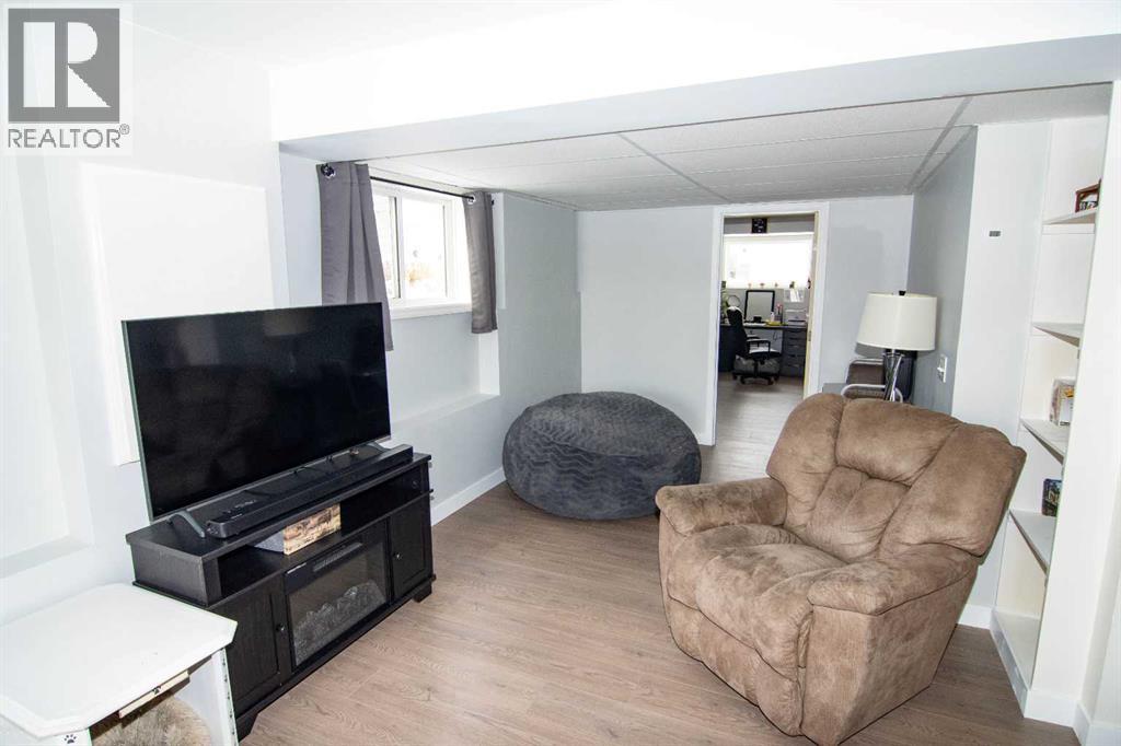 318 Strathford Crescent, Strathmore, Alberta  T1P 1N9 - Photo 28 - A2291394